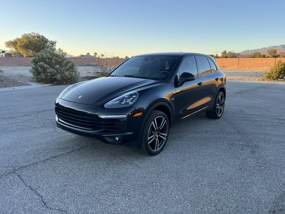 2015 Porsche 958 Cayenne Diesel - Image 2 of 31