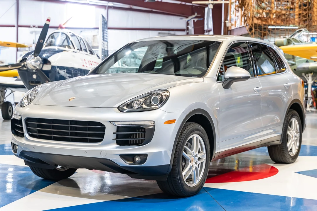 2015 Porsche 958 Cayenne Diesel - Image 2 of 31