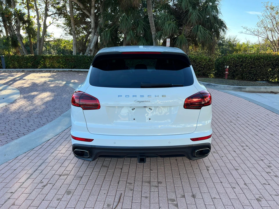 2015 Porsche 958 Cayenne Diesel - Image 17 of 31