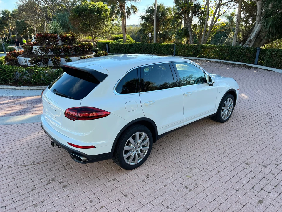 2015 Porsche 958 Cayenne Diesel - Image 19 of 31