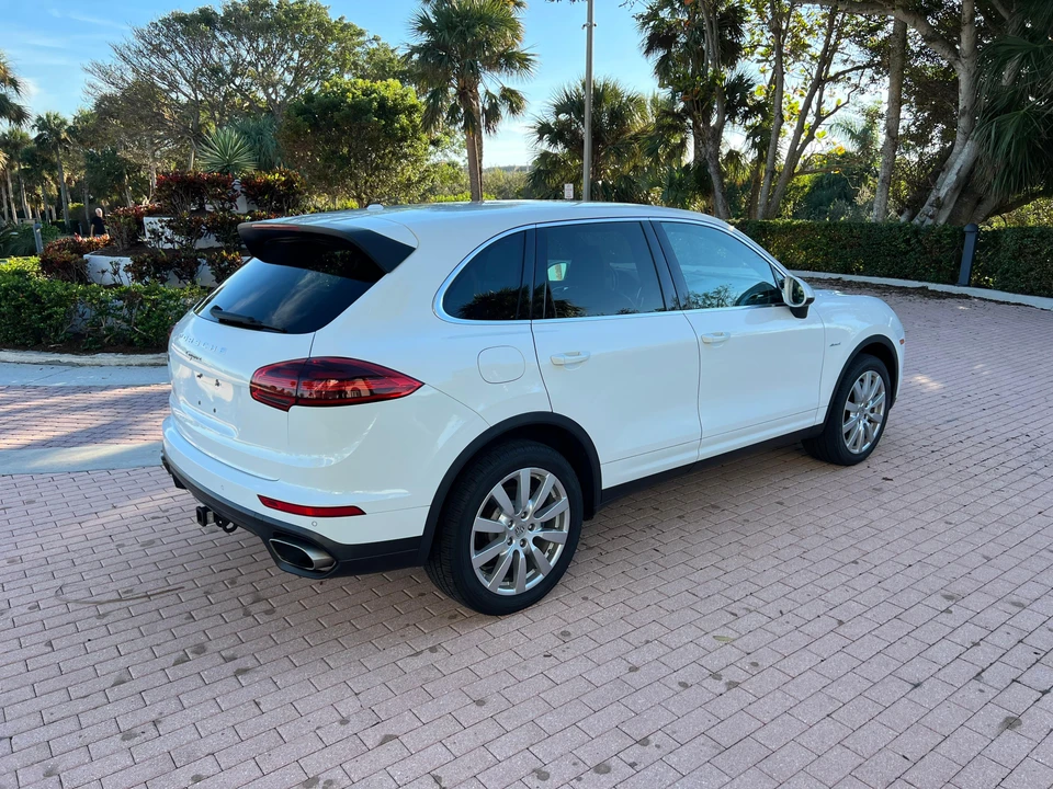 2015 Porsche 958 Cayenne Diesel - Image 20 of 31