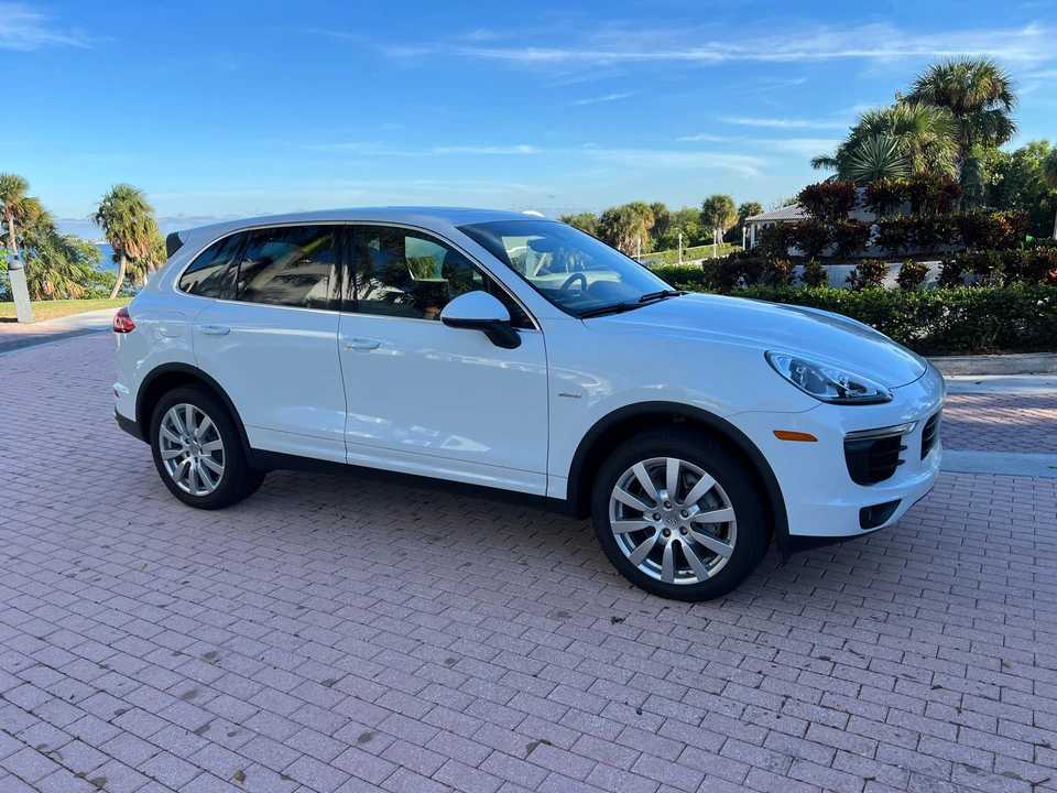 2015 Porsche 958 Cayenne Diesel - Image 21 of 31