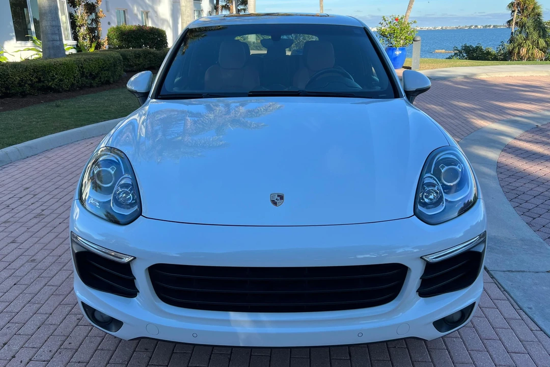 2015 Porsche 958 Cayenne Diesel - Image 2 of 31