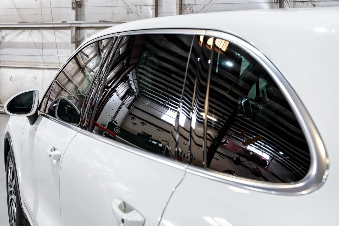 2015 Porsche 958 Cayenne Diesel - Image 29 of 31