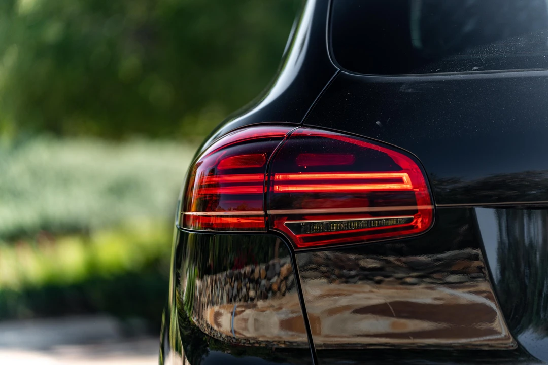2015 Porsche 958 Cayenne Diesel - Image 18 of 31