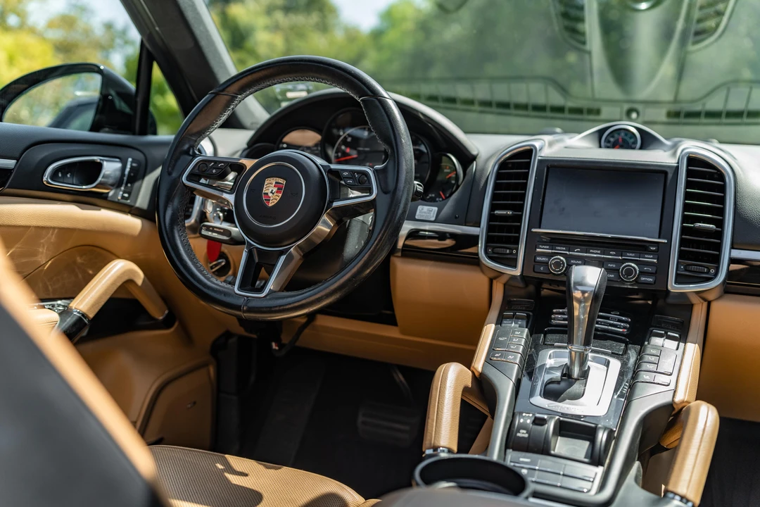 2015 Porsche 958 Cayenne Diesel - Image 30 of 31