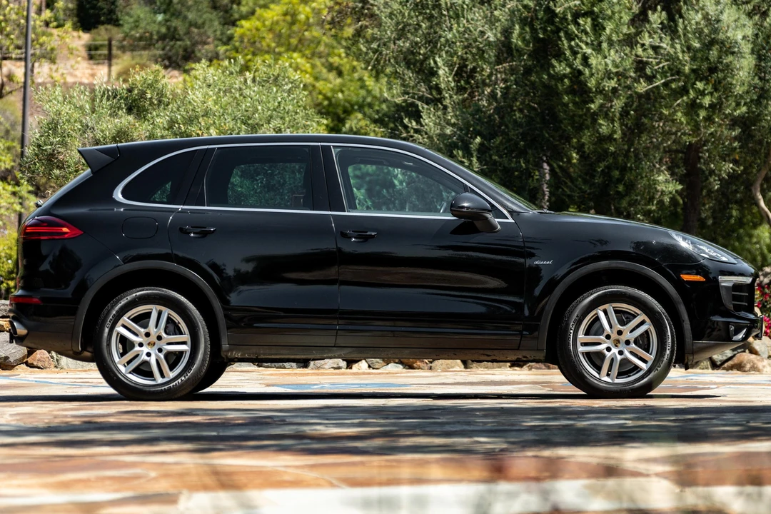 2015 Porsche 958 Cayenne Diesel - Image 3 of 31