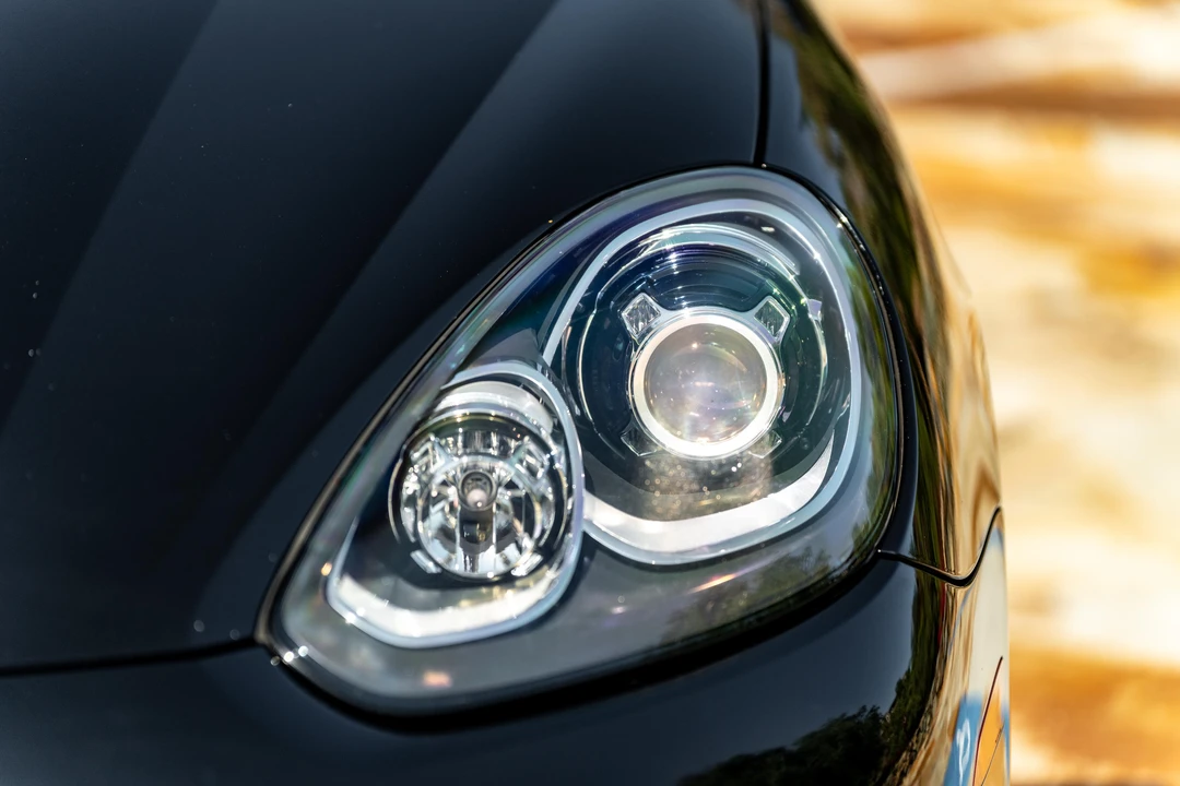 2015 Porsche 958 Cayenne Diesel - Image 12 of 31