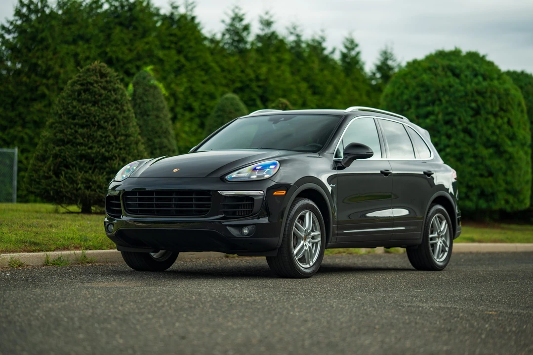 2015 Porsche 958 Cayenne Diesel - Image 2 of 31
