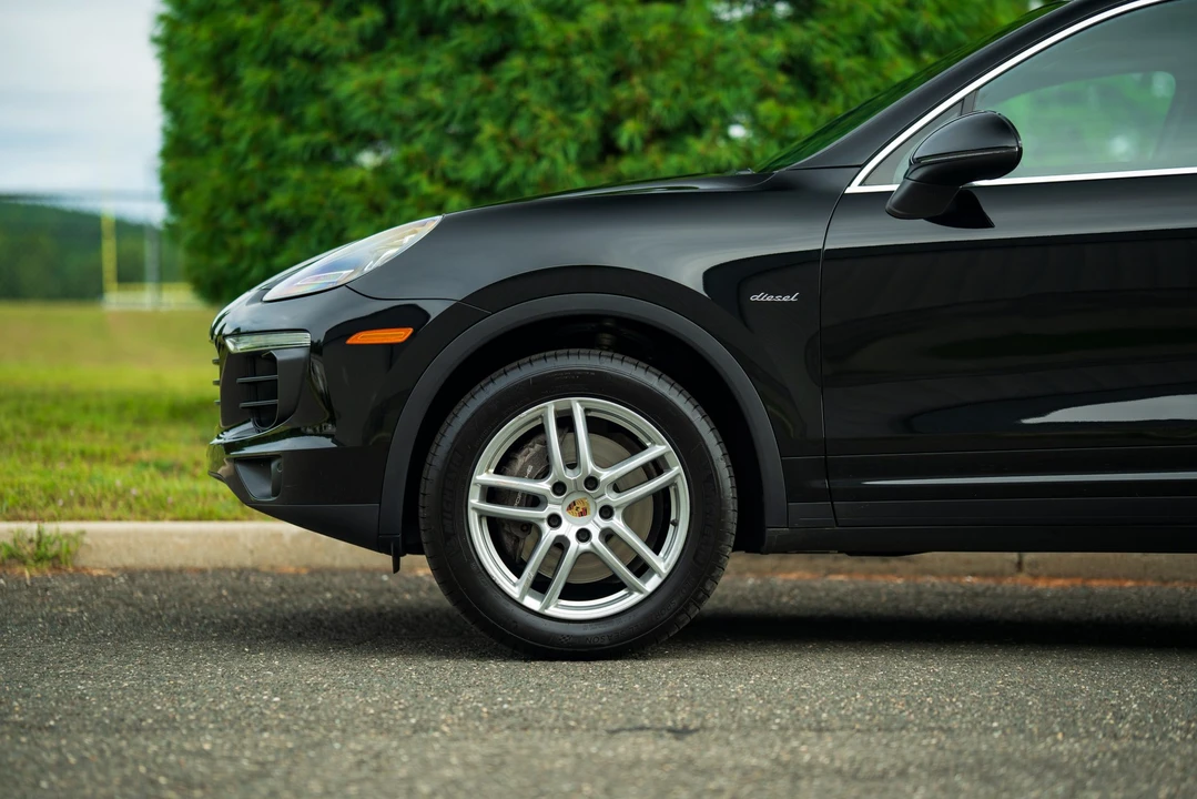 2015 Porsche 958 Cayenne Diesel - Image 30 of 31