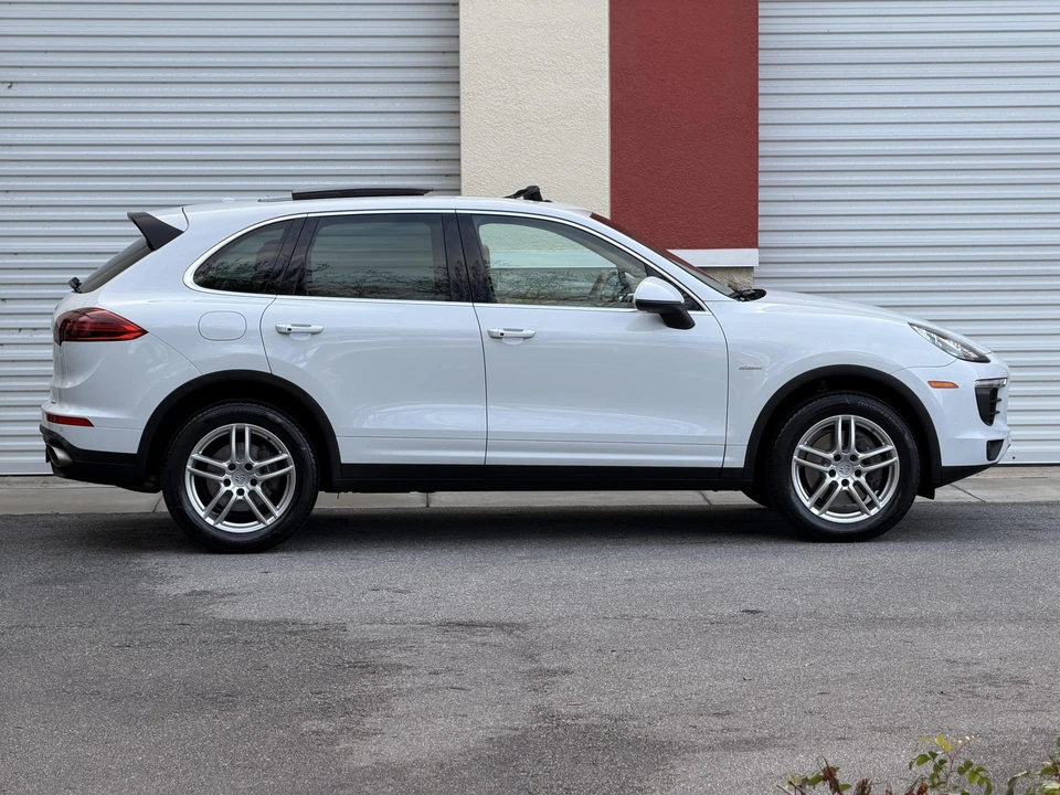 2015 Porsche 958 Cayenne Diesel - Image 18 of 31