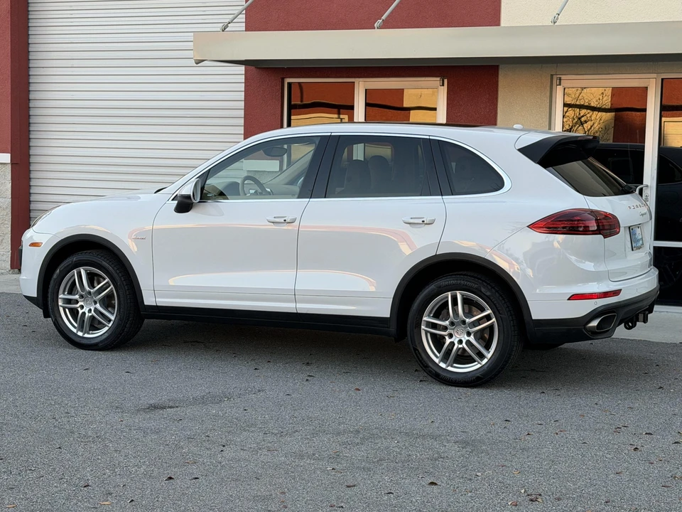 2015 Porsche 958 Cayenne Diesel - Image 10 of 31