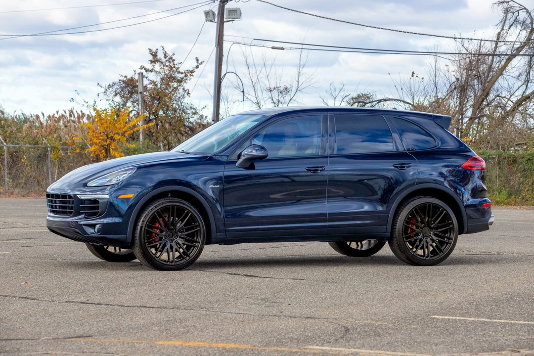 2015 Porsche 958 Cayenne Diesel - Image 2 of 31
