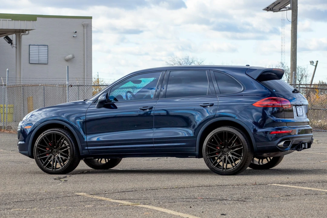 2015 Porsche 958 Cayenne Diesel - Image 24 of 31