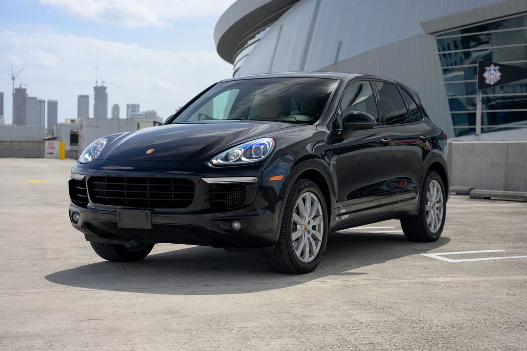 2015 Porsche 958 Cayenne Diesel - Image 2 of 31