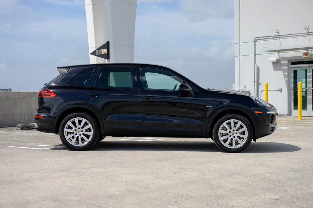 2015 Porsche 958 Cayenne Diesel - Image 13 of 31
