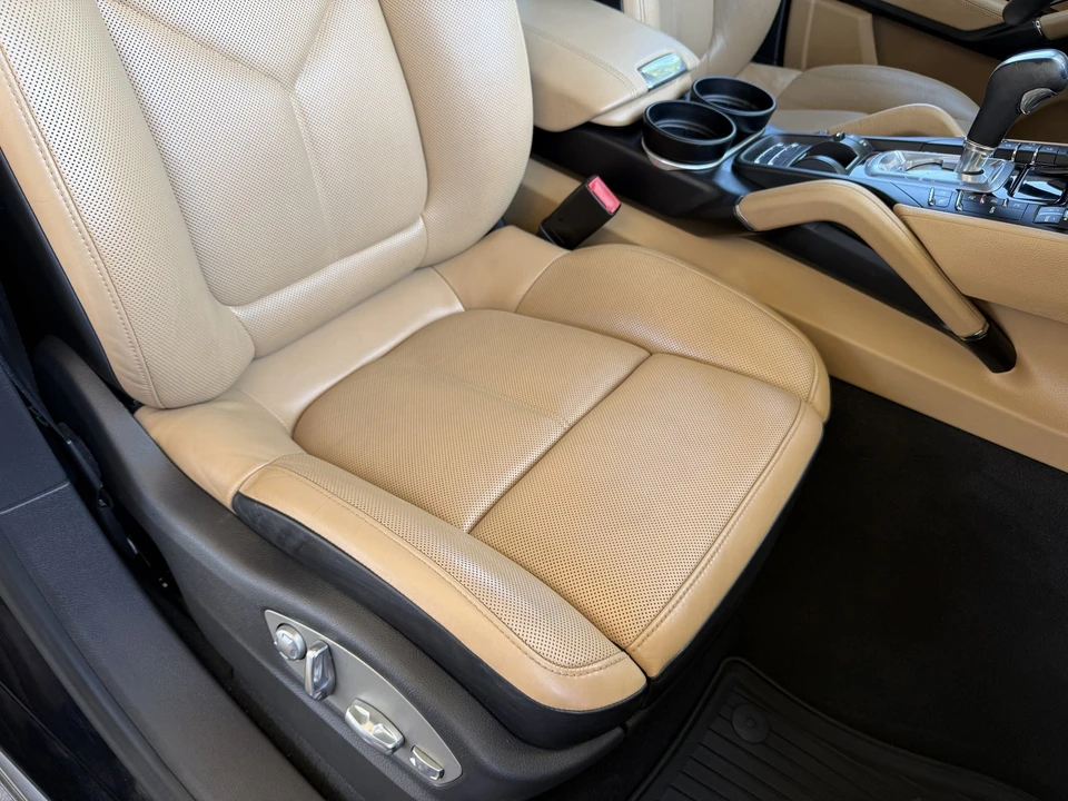 2015 Porsche 958 Cayenne Diesel - Image 16 of 21