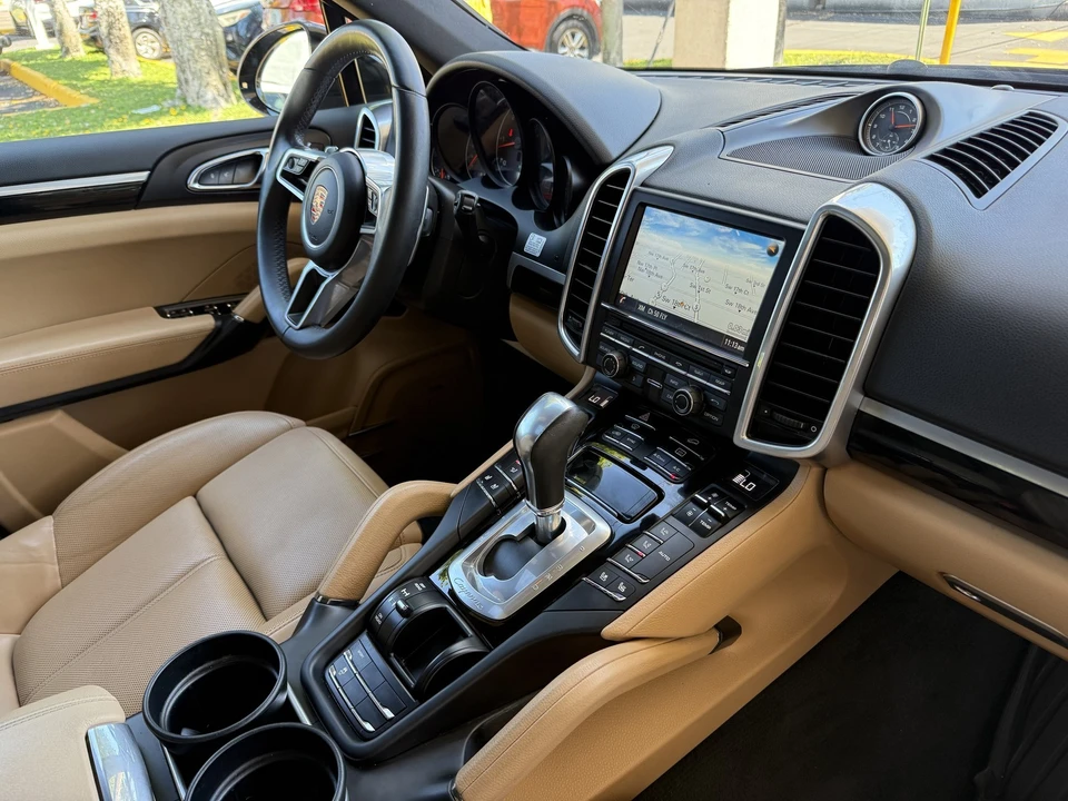2015 Porsche 958 Cayenne Diesel - Image 18 of 21