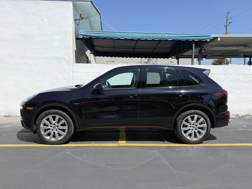 2015 Porsche 958 Cayenne Diesel - Image 2 of 21