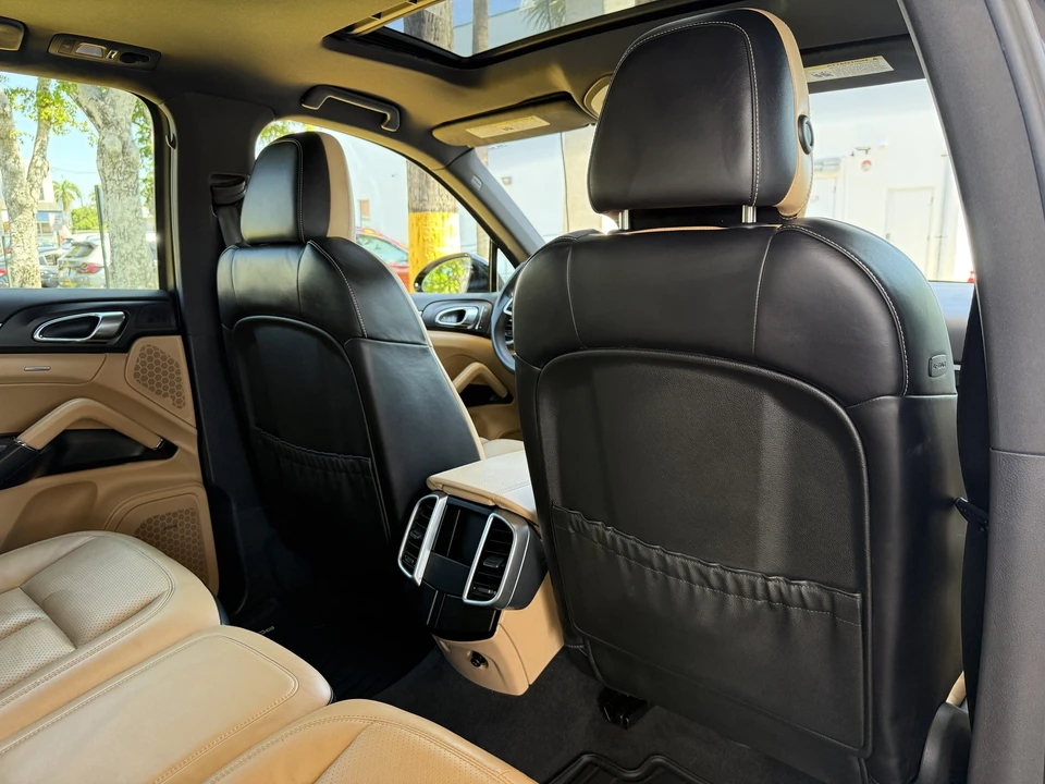 2015 Porsche 958 Cayenne Diesel - Image 15 of 21