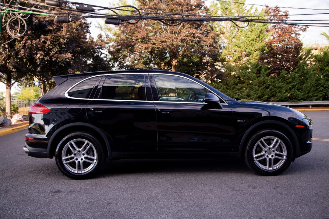 2015 Porsche 958 Cayenne Diesel - Image 15 of 31