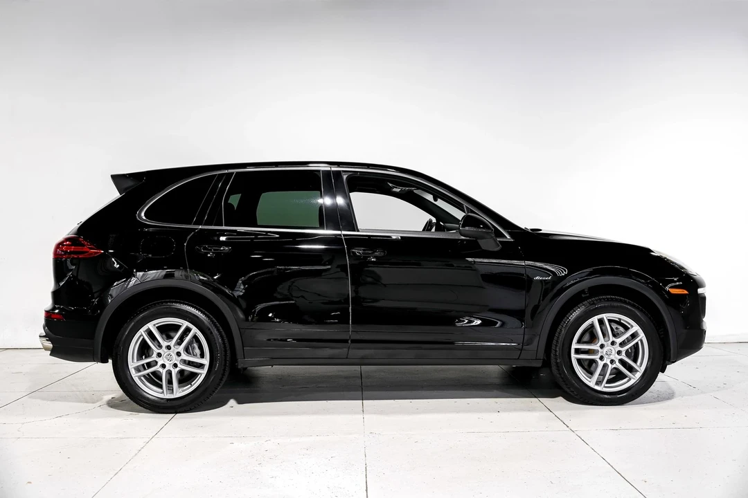 2015 Porsche 958 Cayenne Diesel - Image 2 of 12