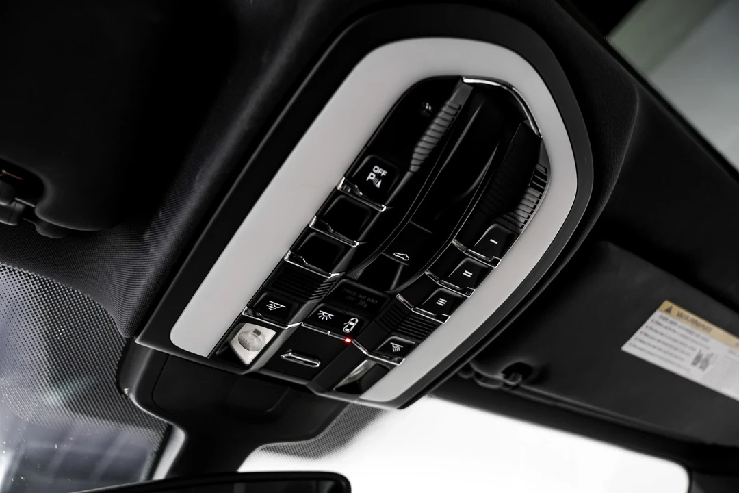 2015 Porsche 958 Cayenne Diesel - Image 12 of 12