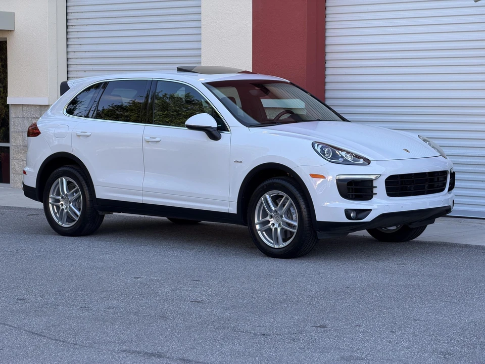 2015 Porsche 958 Cayenne Diesel - Image 18 of 31