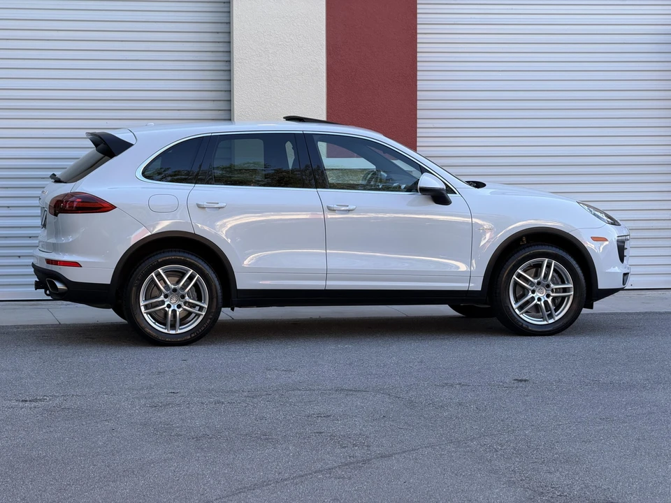 2015 Porsche 958 Cayenne Diesel - Image 16 of 31