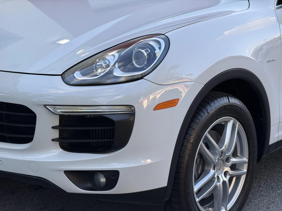 2015 Porsche 958 Cayenne Diesel - Image 26 of 31