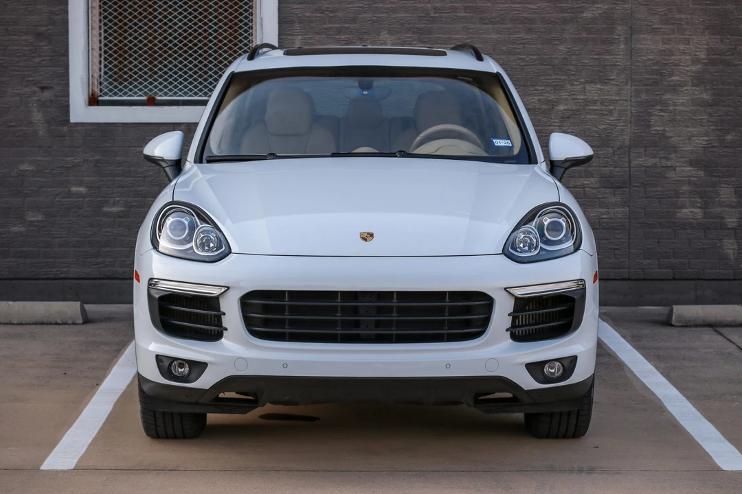 2015 Porsche 958 Cayenne Diesel - Image 2 of 31