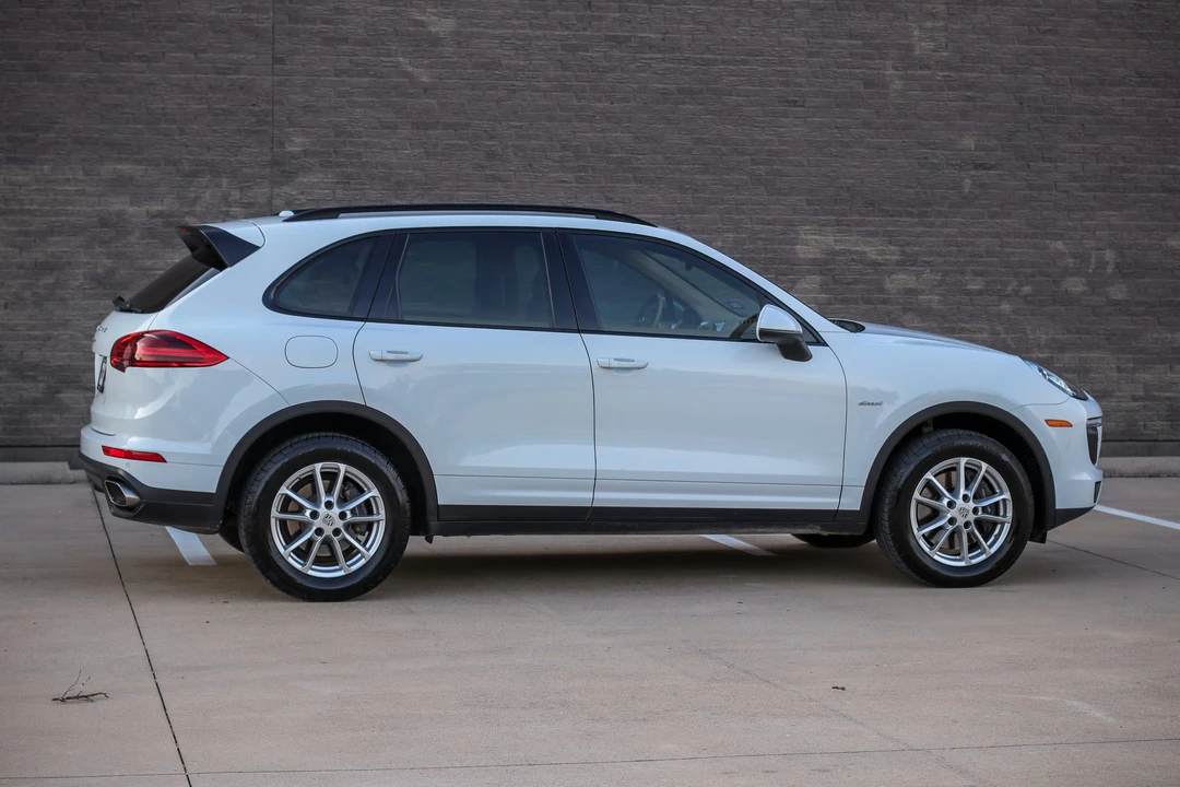 2015 Porsche 958 Cayenne Diesel - Image 19 of 31