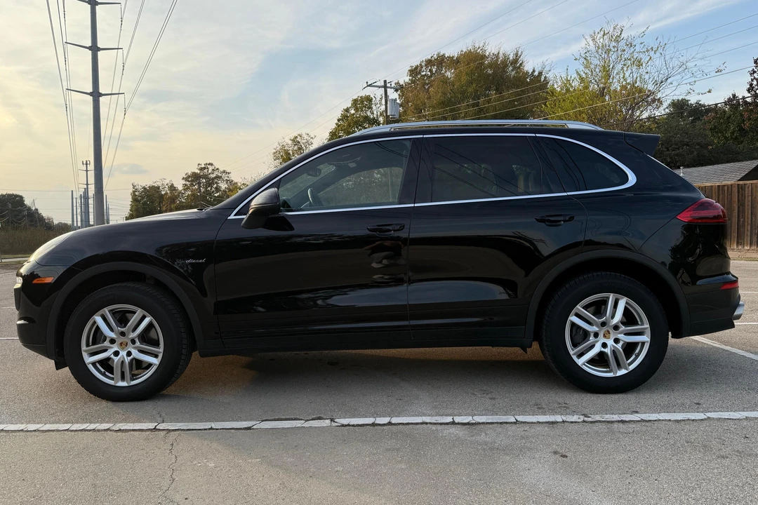 2015 Porsche 958 Cayenne Diesel - Image 3 of 31