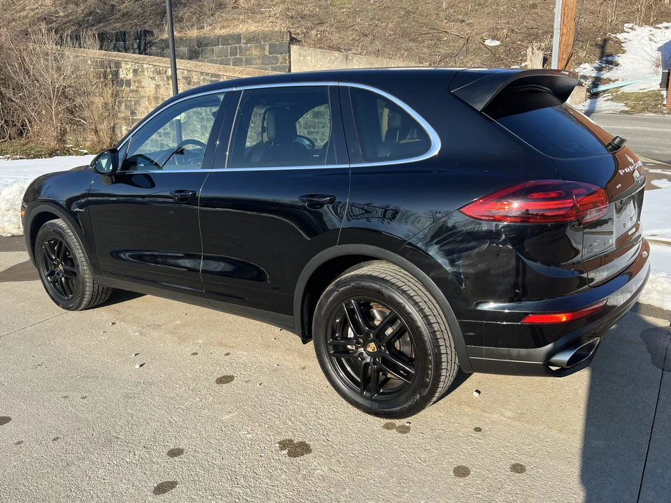 2015 Porsche 958 Cayenne Diesel - Image 17 of 31