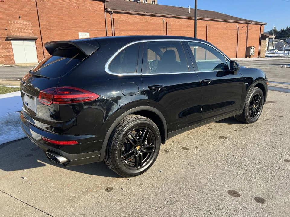 2015 Porsche 958 Cayenne Diesel - Image 29 of 31