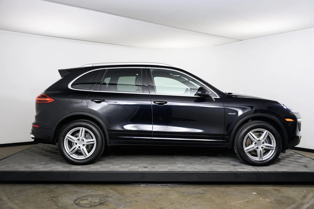 2015 Porsche 958 Cayenne Diesel - Image 12 of 31