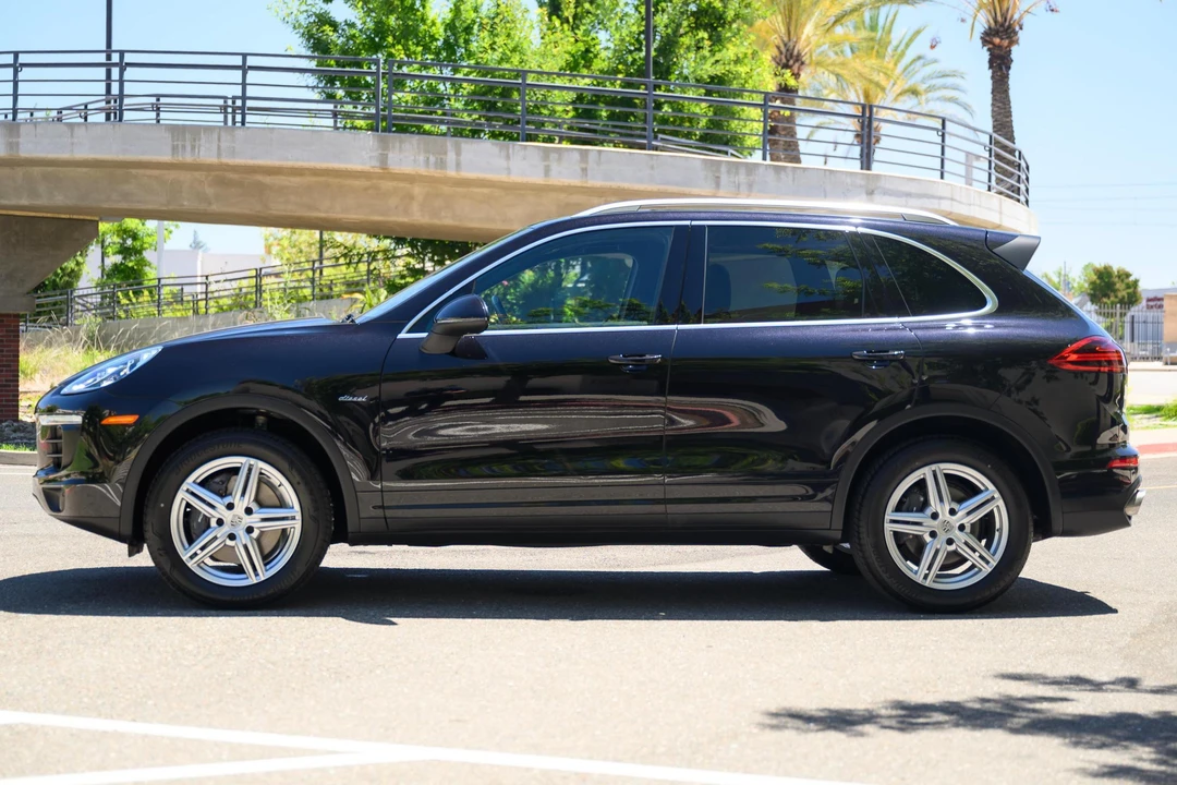 2015 Porsche 958 Cayenne Diesel - Image 3 of 31