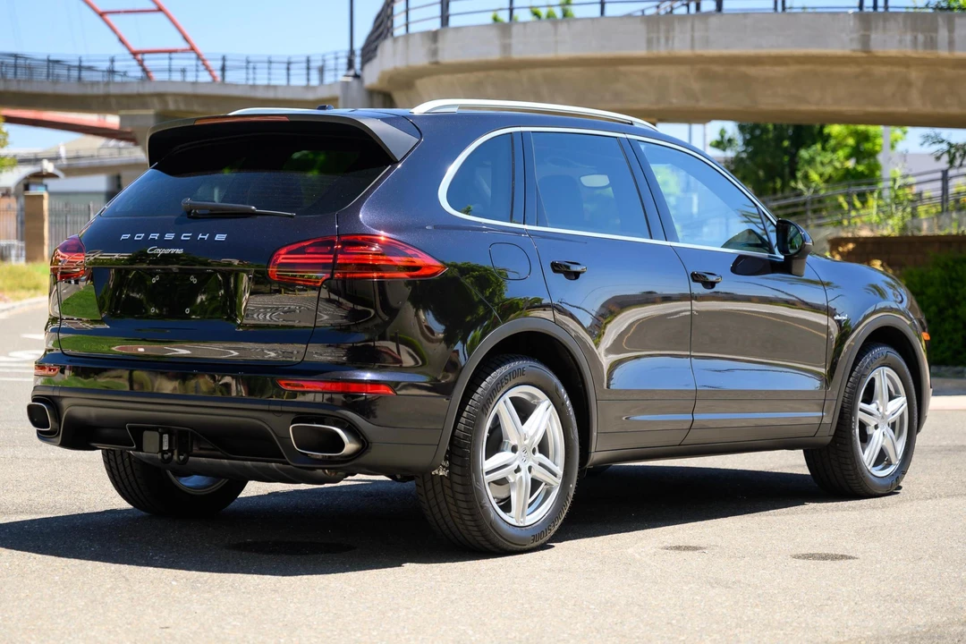 2015 Porsche 958 Cayenne Diesel - Image 4 of 31