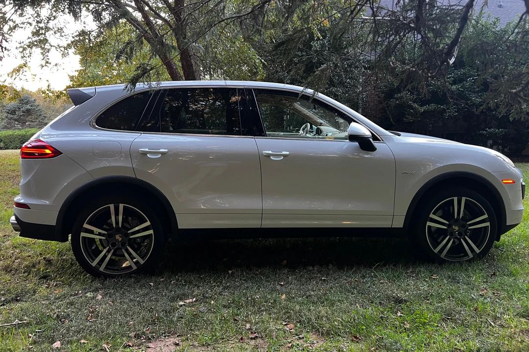 2015 Porsche 958 Cayenne Diesel - Image 3 of 31