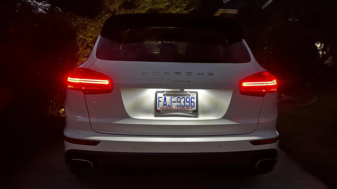 2015 Porsche 958 Cayenne Diesel - Image 23 of 31