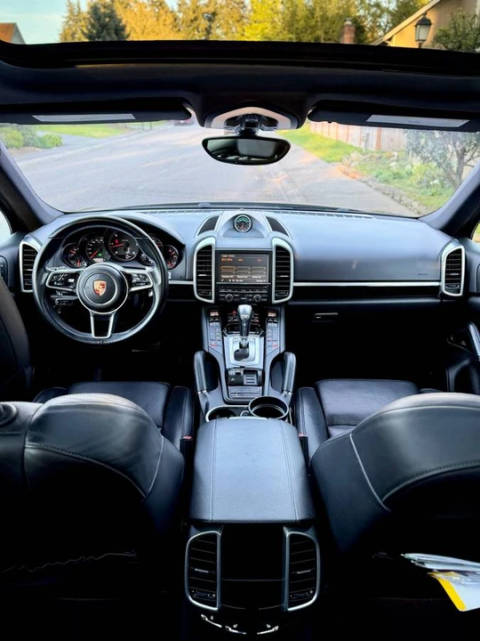 2015 Porsche 958 Cayenne Diesel - Image 9 of 11