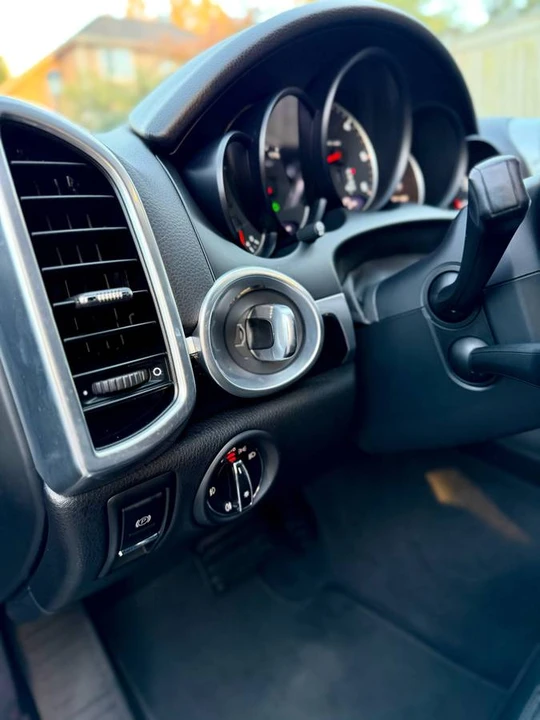 2015 Porsche 958 Cayenne Diesel - Image 8 of 11