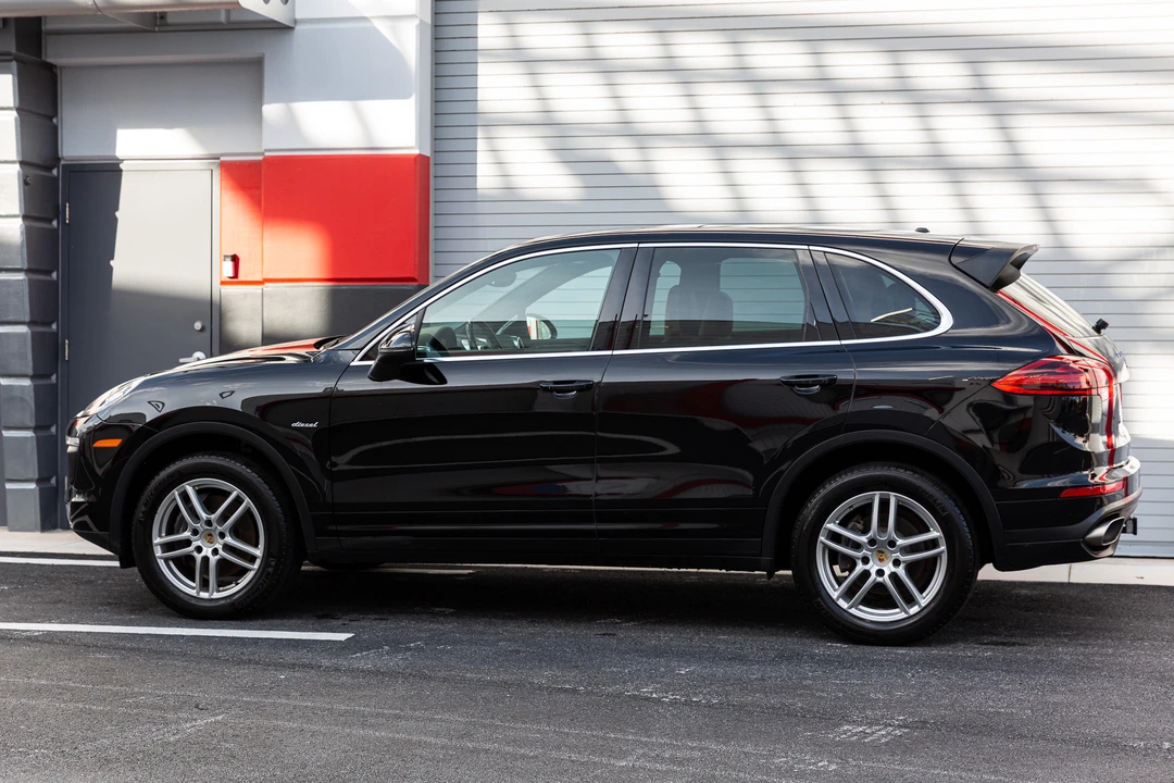 2015 Porsche 958 Cayenne Diesel - Image 10 of 31