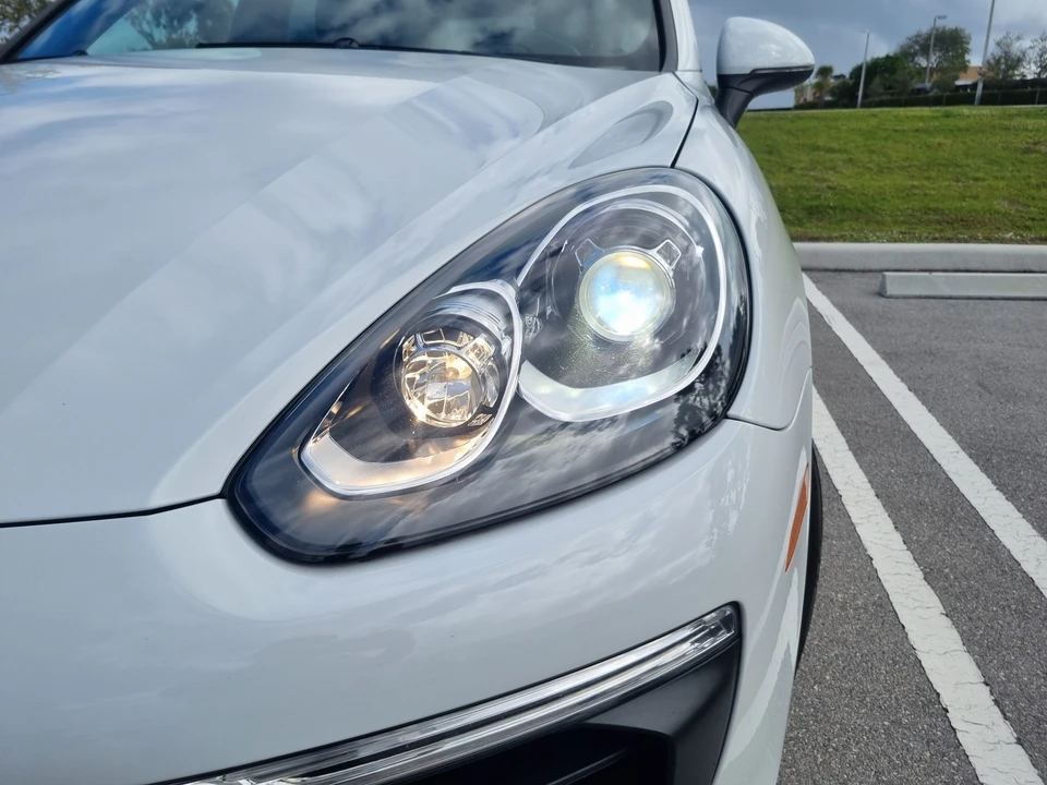 2015 Porsche 958 Cayenne Diesel - Image 11 of 31
