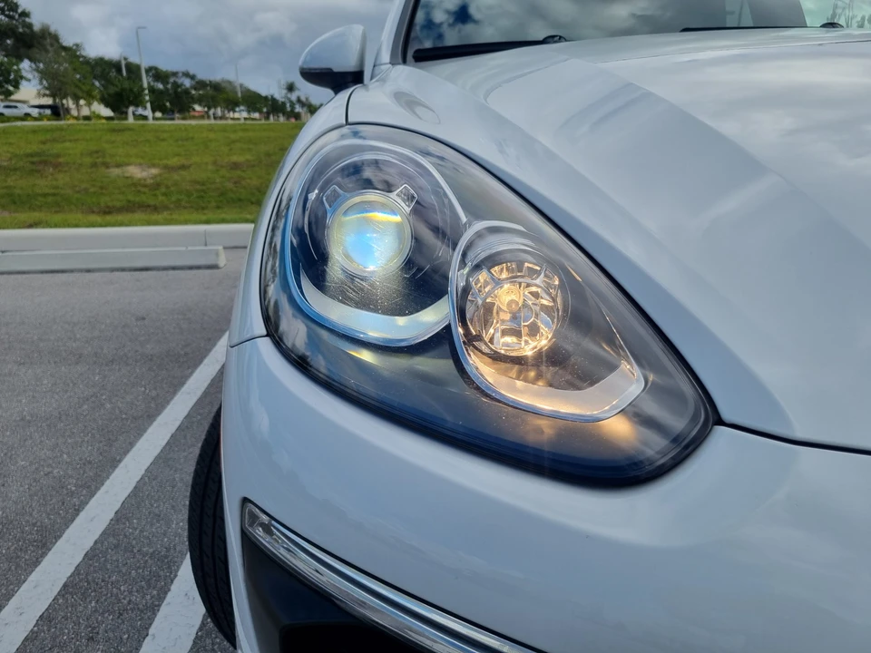 2015 Porsche 958 Cayenne Diesel - Image 10 of 31