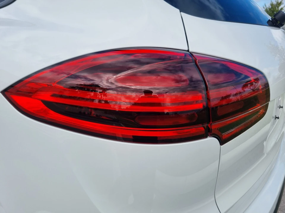 2015 Porsche 958 Cayenne Diesel - Image 25 of 31