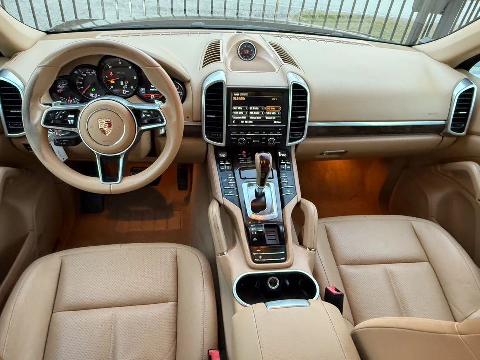 2015 Porsche 958 Cayenne Diesel - Image 9 of 12