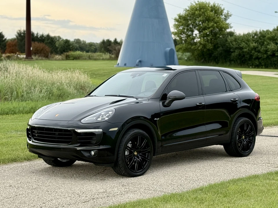 2015 Porsche 958 Cayenne Diesel - Image 2 of 31