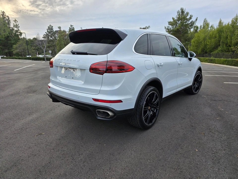 2015 Porsche 958 Cayenne Diesel - Image 11 of 31
