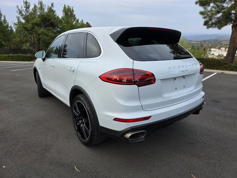 2015 Porsche 958 Cayenne Diesel - Image 13 of 31